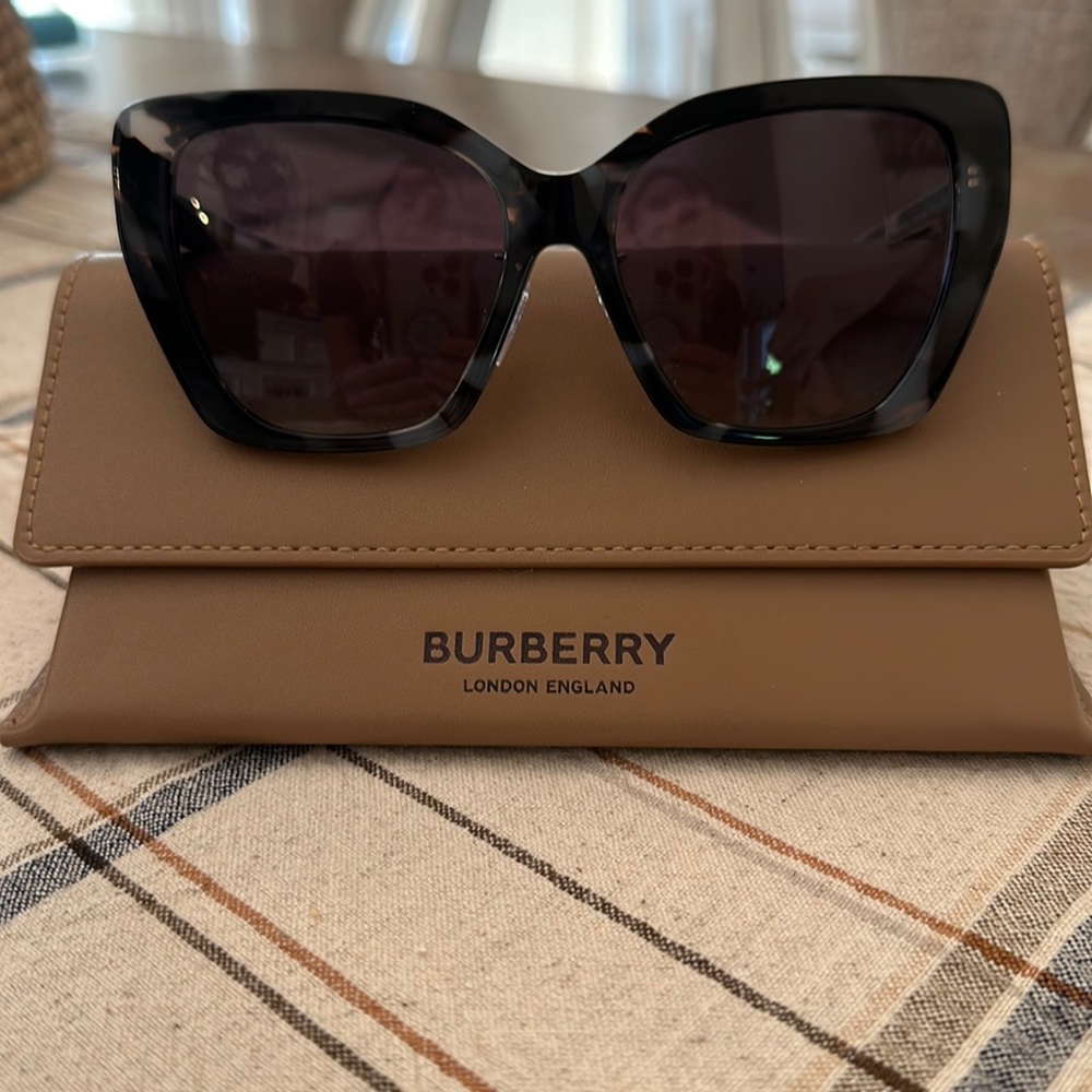 Burberry Sunglasses